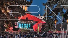 Концерт Дмитрия Хворостовского и академического ансамбля песни и пляски внутренних войск МВД России «Песни военных лет»